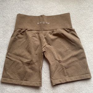 NVGTN Mocha Contour Seamless Shorts (M)